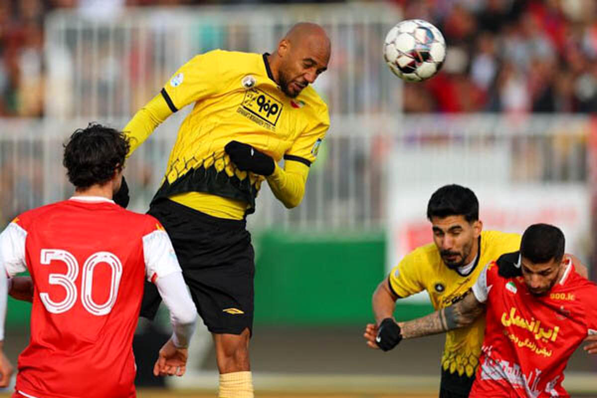 سپاهان ۱-۰ پرسپولیس | جام به نصف جهان رفت 